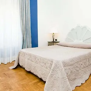 Hotel Linneo, Rom